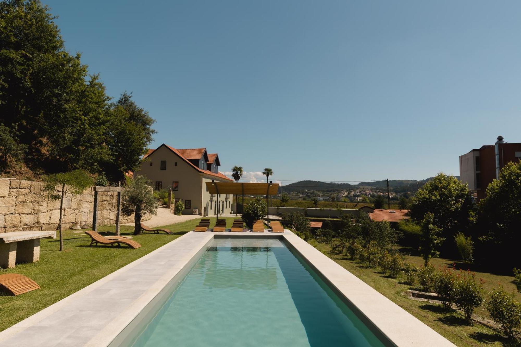 Quinta Dos Tojais Hotel Celorico De Basto Exterior photo